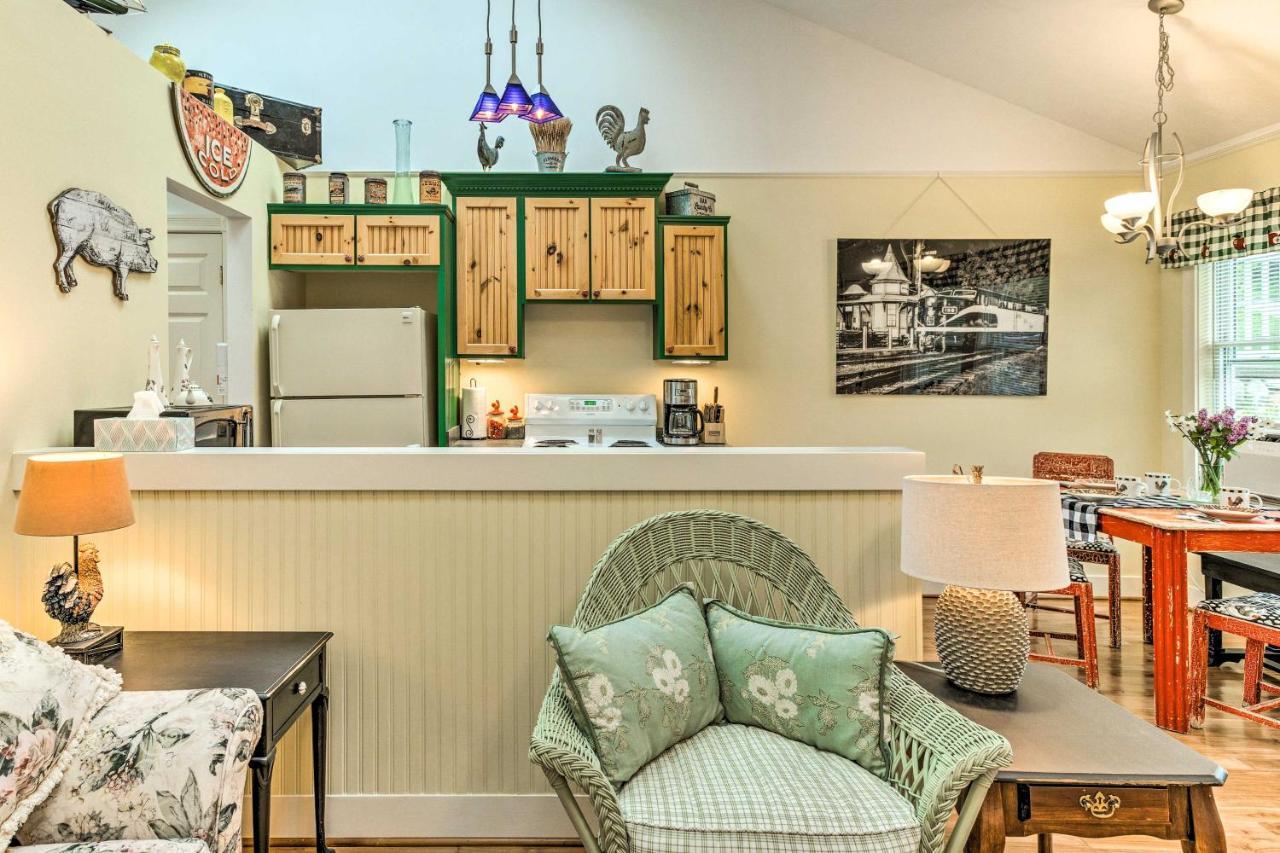 Couples Haven In Frankfort By Lake, Trails And Dtwn Exterior foto